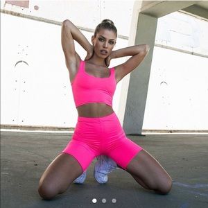 GOI xs hot pink workout set